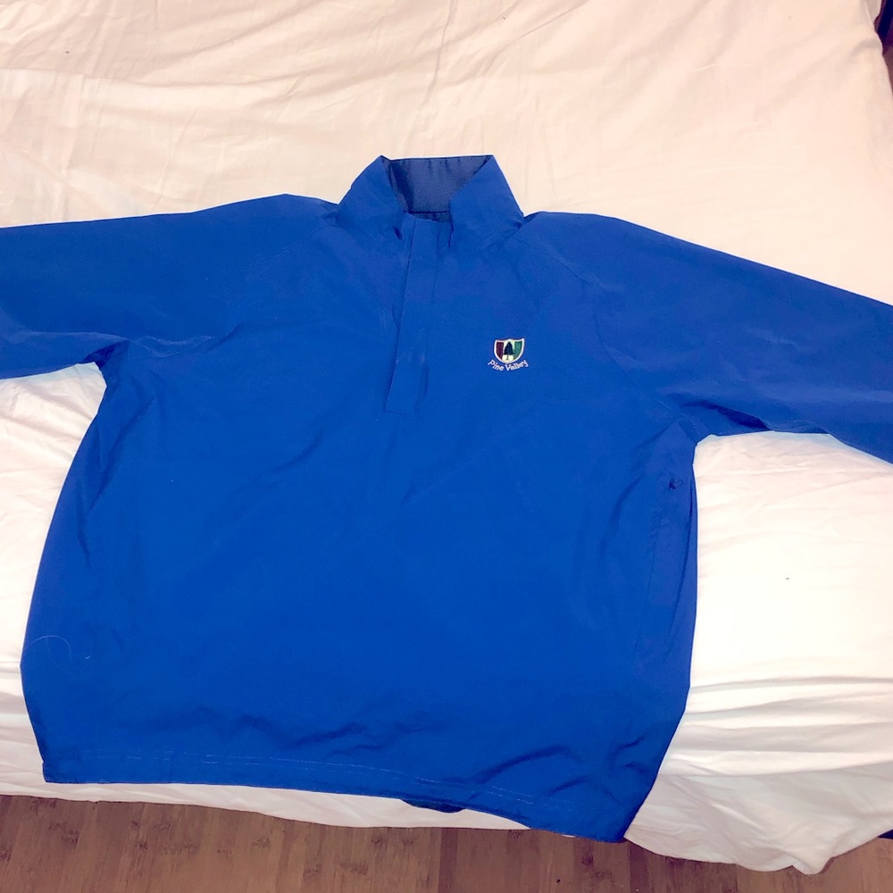 Pine Valley Zero Restriction short sleeve reversible windbreaker